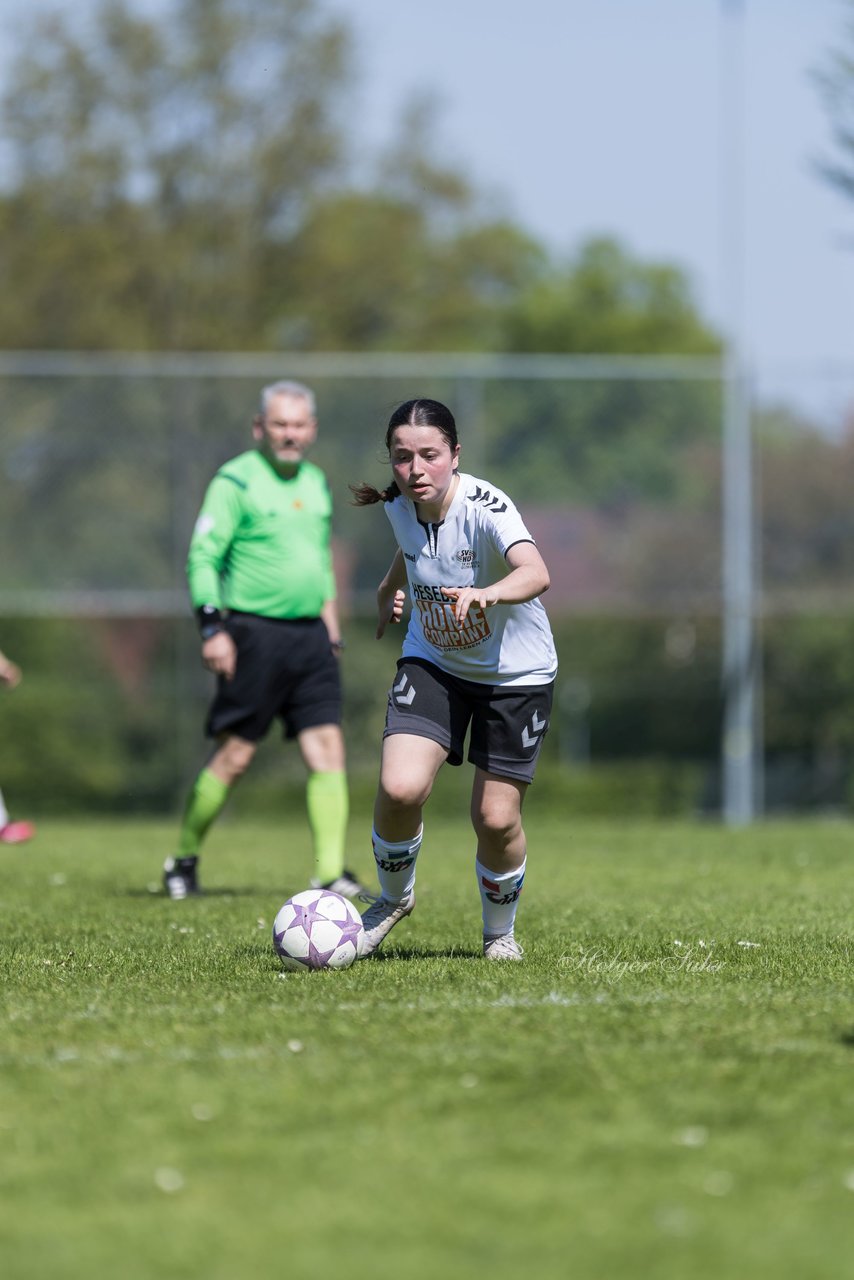 Bild 198 - wBJ SV Henstedt Ulzburg - FSG Oldendorf Itzehoe : Ergebnis: 6:3